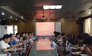学校召开研究生教育工作座谈会